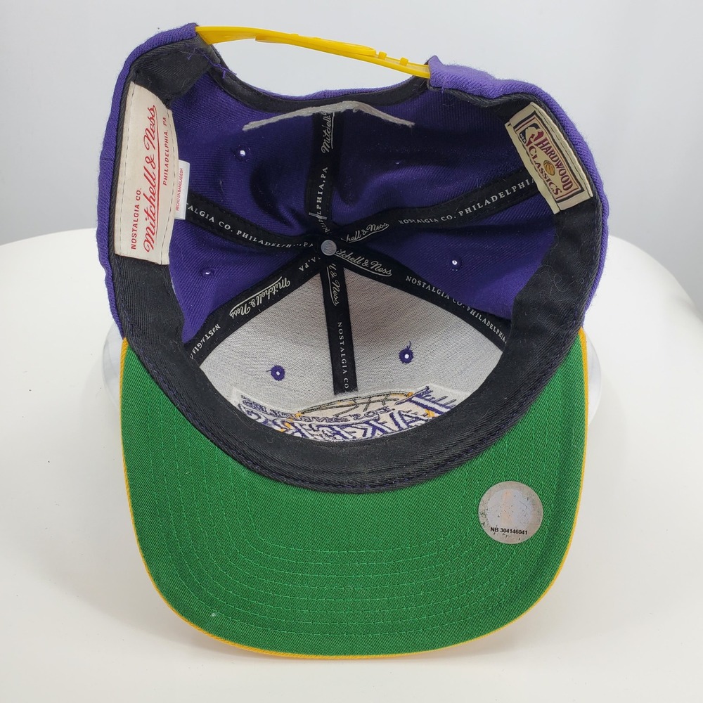 Mitchell & Ness Los Angeles Lakers Snapback Hat Purple Yellow Hardwood Classics - Picture 11 of 13
